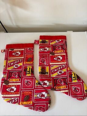 Red Holiday Stockings - Official Team Pattern